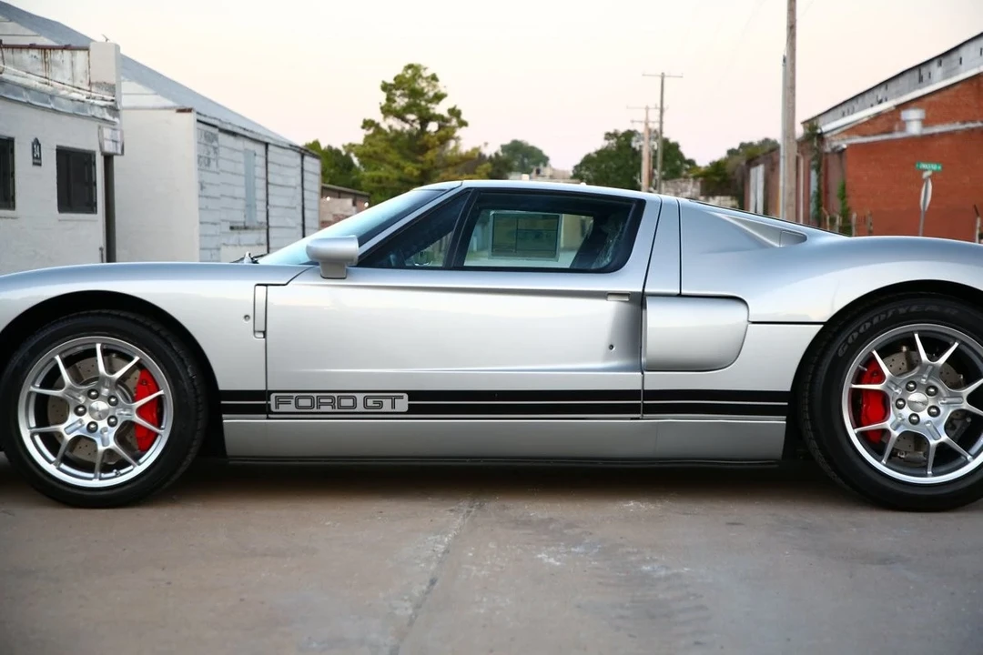 2005 Ford GT 1st Gen - Image 18 of 21
