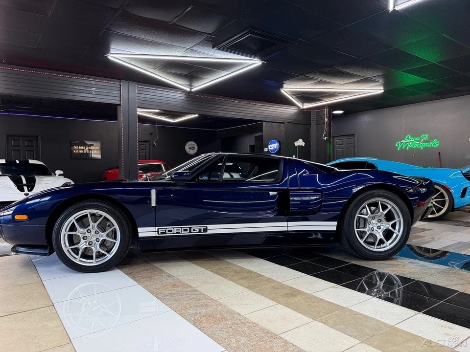 2005 Ford GT 1st Gen - Image 10 of 12