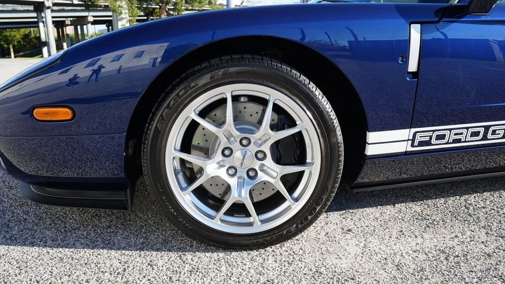 2005 Ford GT 1st Gen - Image 14 of 21