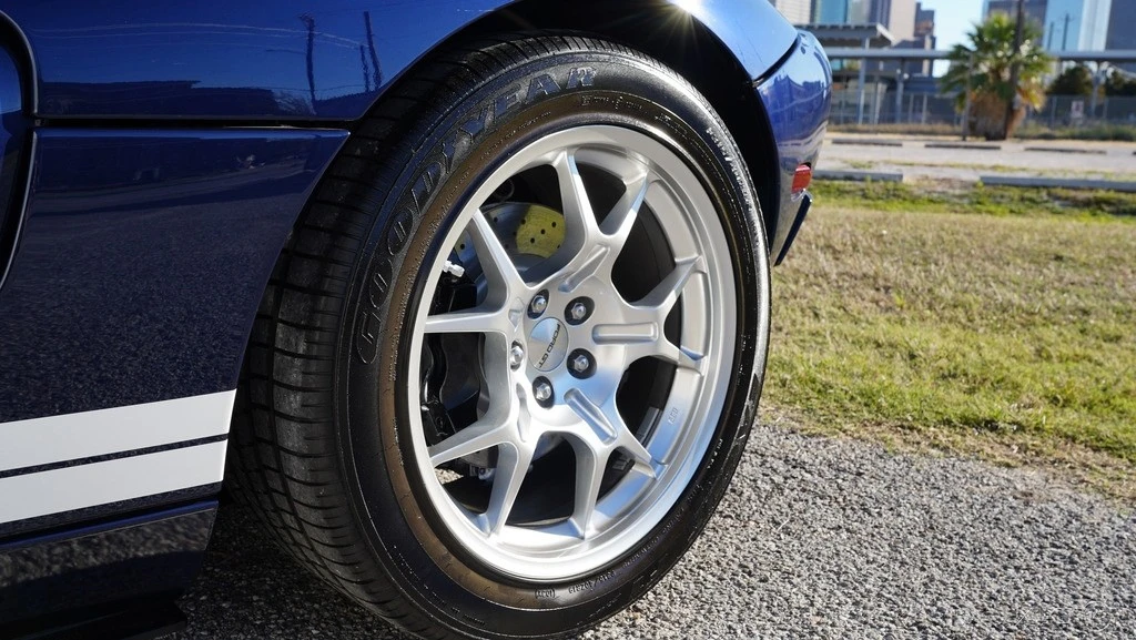 2005 Ford GT 1st Gen - Image 19 of 21