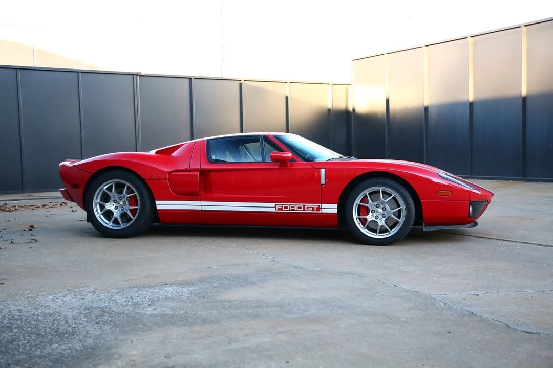 2005 Ford GT 1st Gen - Image 14 of 21