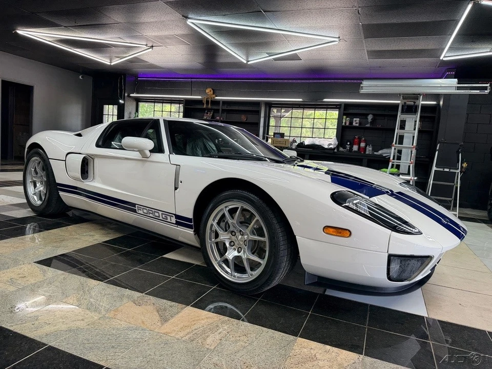 2005 Ford GT 1st Gen - Image 2 of 12