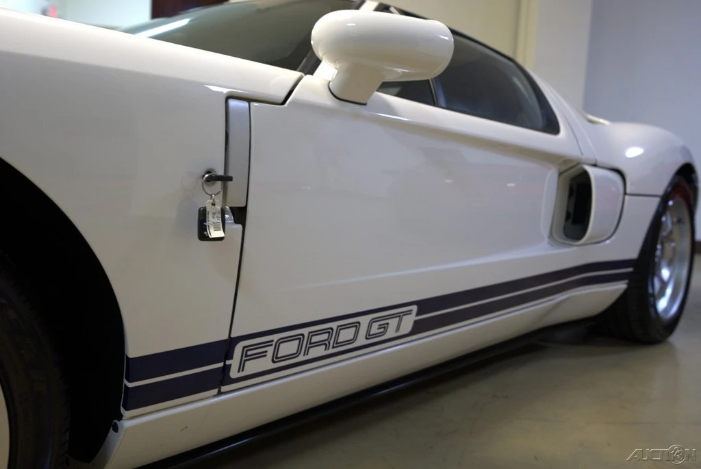 2005 Ford GT 1st Gen - Image 18 of 21