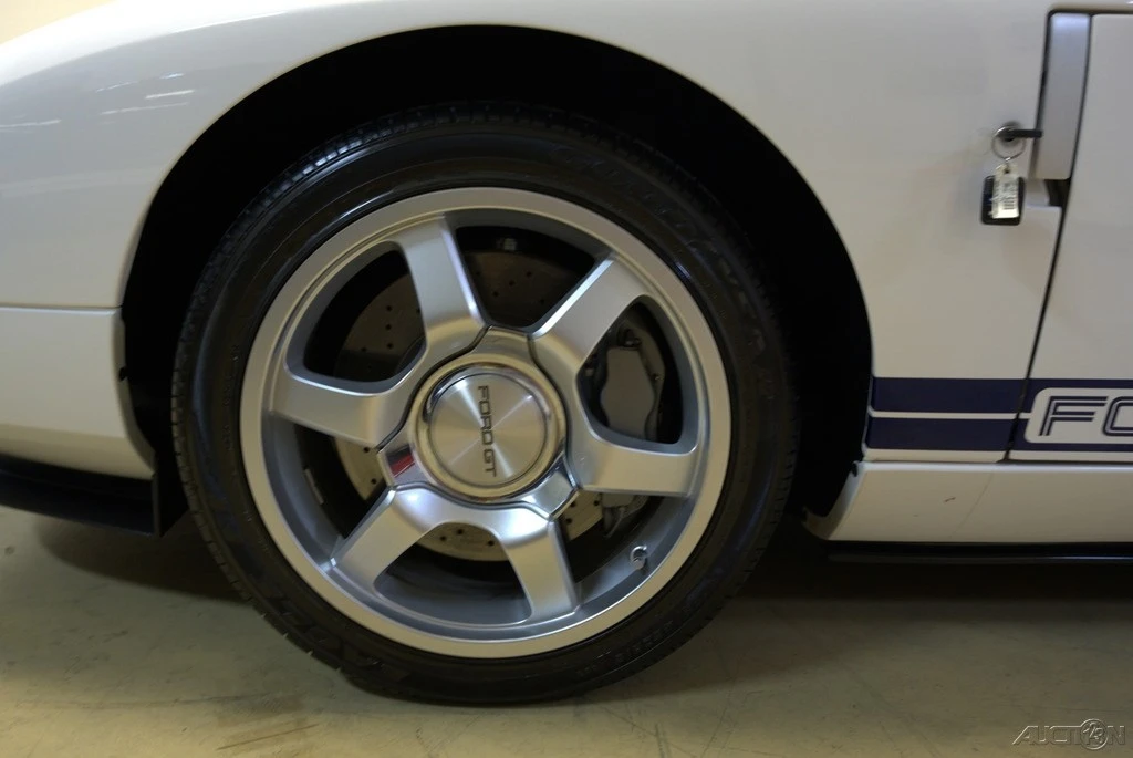 2005 Ford GT 1st Gen - Image 17 of 21