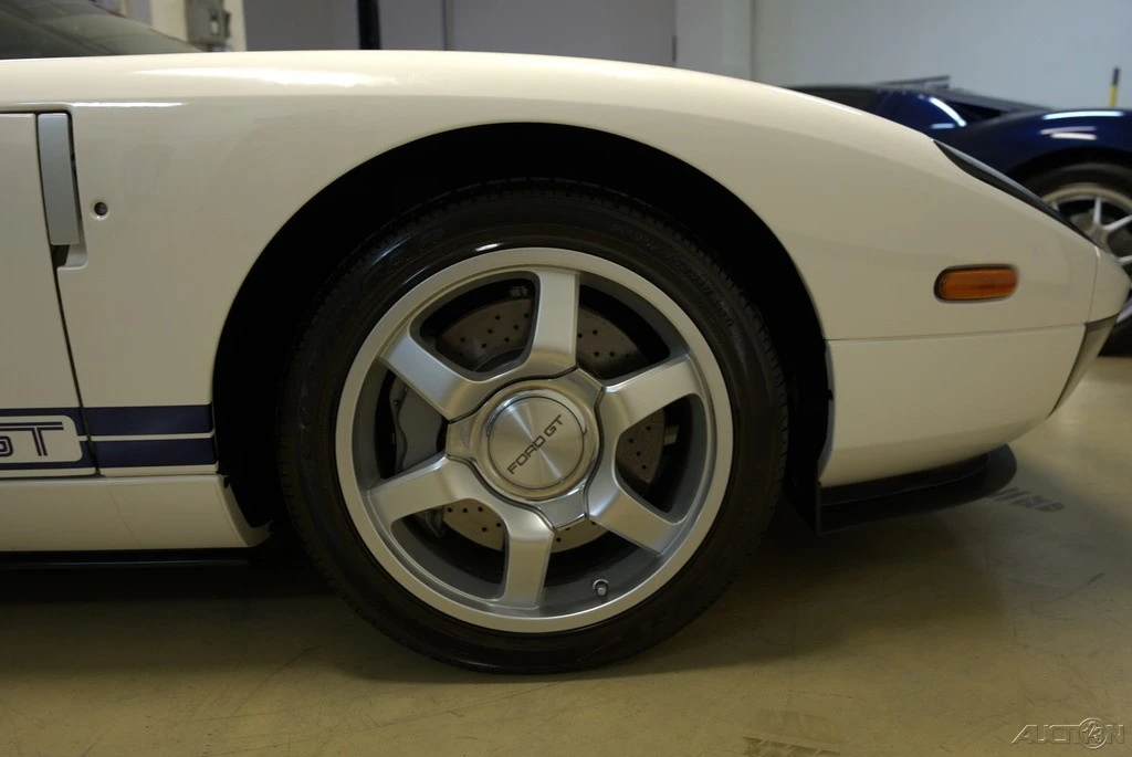 2005 Ford GT 1st Gen - Image 9 of 21