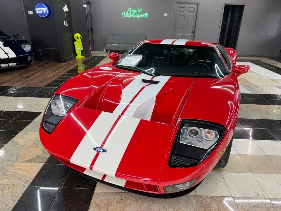 2005 Ford GT 1st Gen - Image 11 of 12