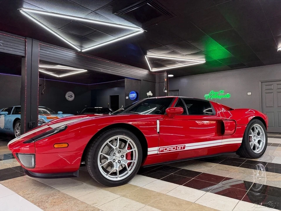 2005 Ford GT 1st Gen - Image 10 of 12