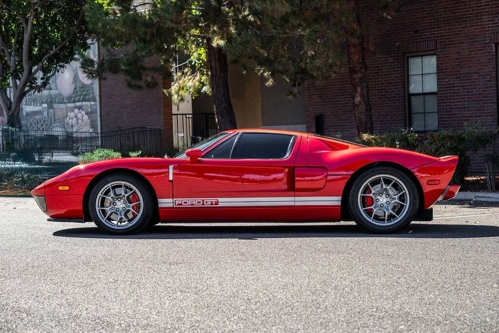 2005 Ford GT 1st Gen - Image 2 of 21