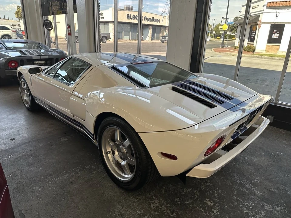 2005 Ford GT 1st Gen - Image 2 of 6