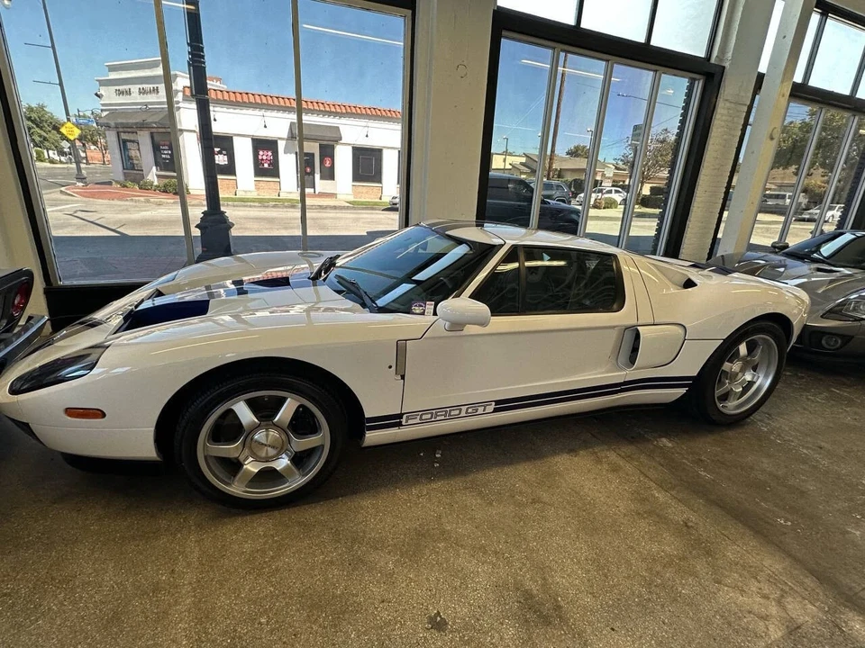 2005 Ford GT 1st Gen - Image 6 of 6