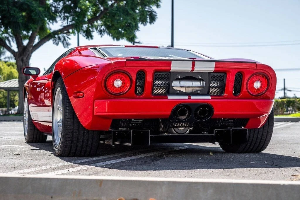 2005 Ford GT 1st Gen - Image 15 of 21