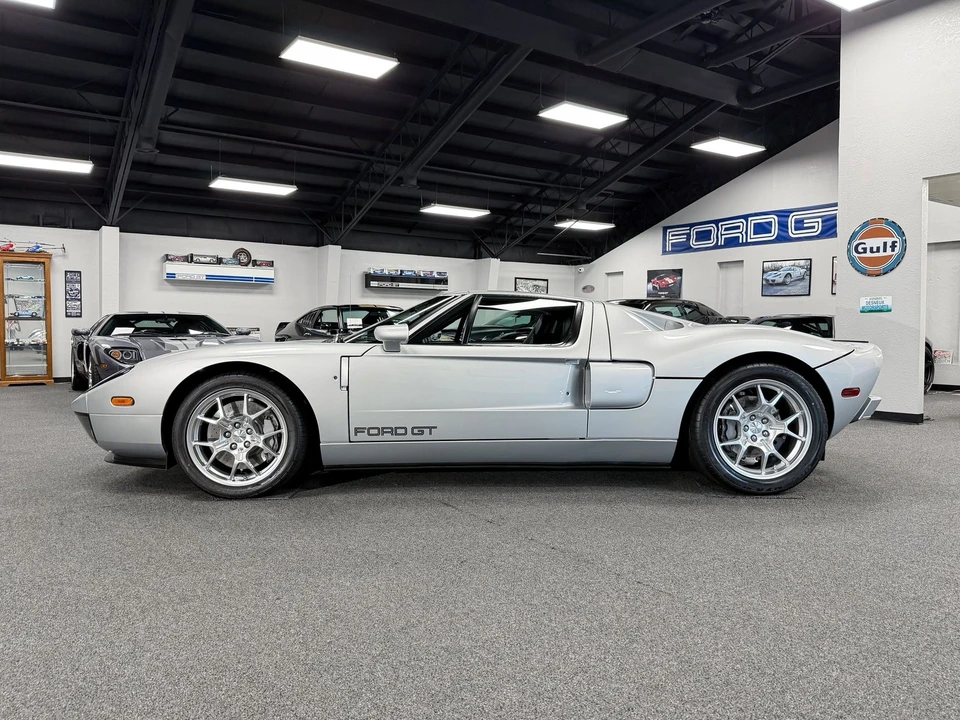 2005 Ford GT 1st Gen - Image 2 of 21