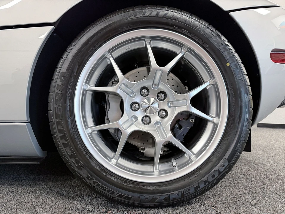 2005 Ford GT 1st Gen - Image 19 of 21