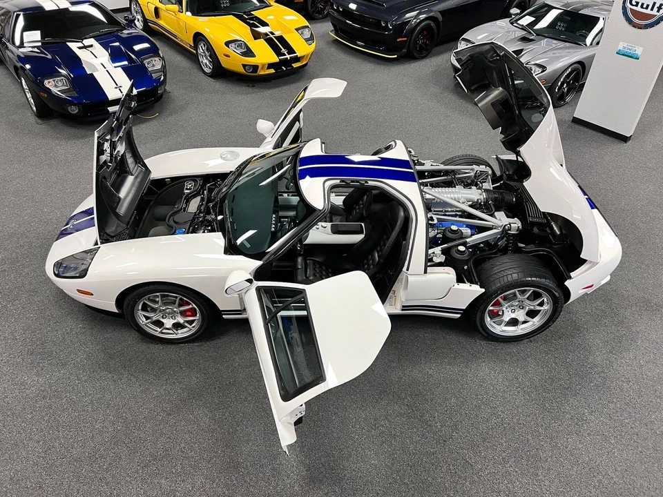 2005 Ford GT 1st Gen - Image 11 of 21