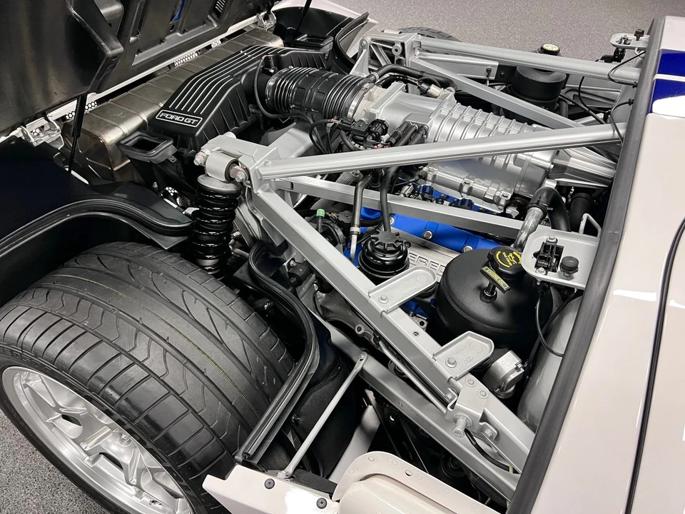 2005 Ford GT 1st Gen - Image 14 of 21