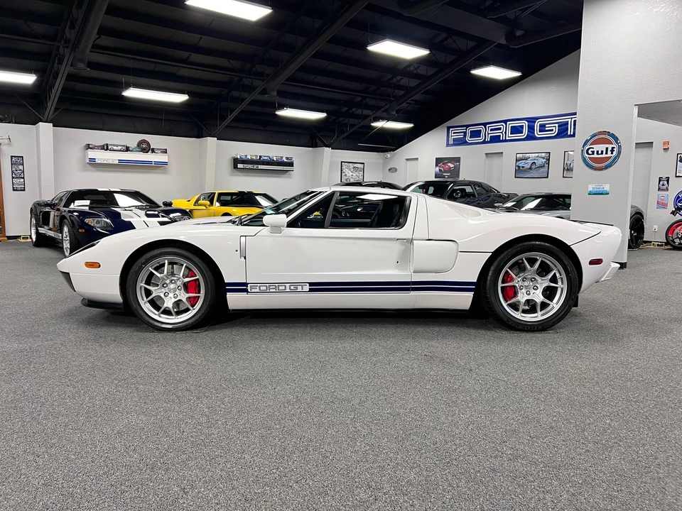 2005 Ford GT 1st Gen - Image 2 of 21
