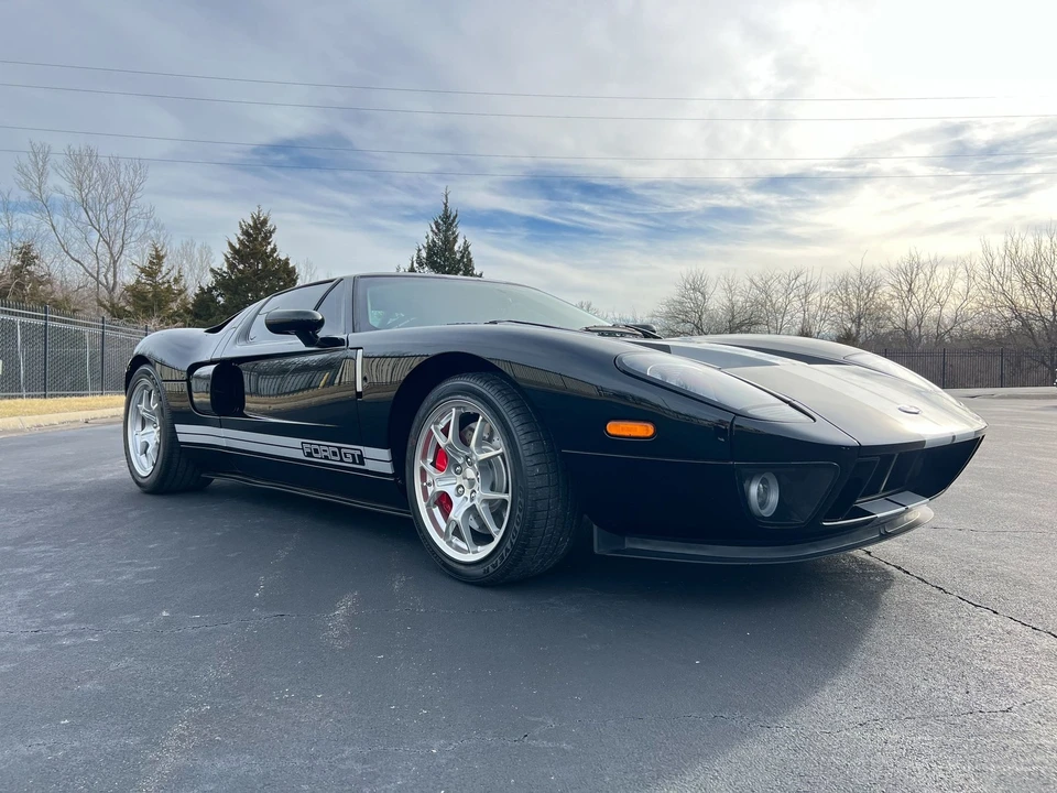 2005 Ford GT 1st Gen - Image 12 of 21