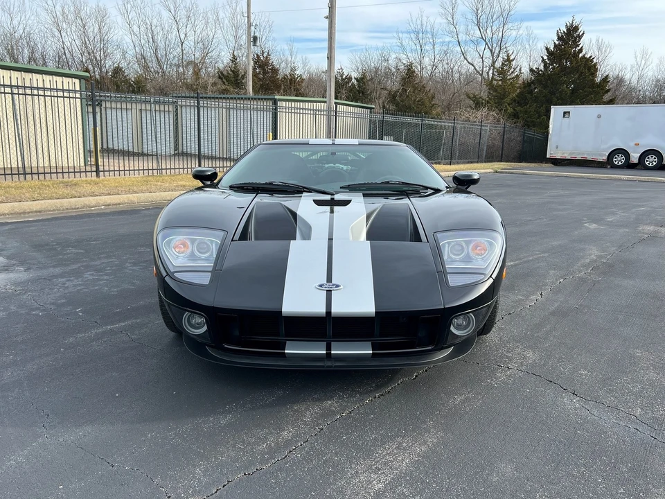 2005 Ford GT 1st Gen - Image 17 of 21