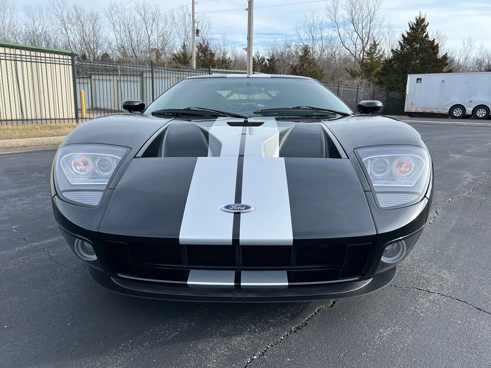 2005 Ford GT 1st Gen - Image 15 of 21