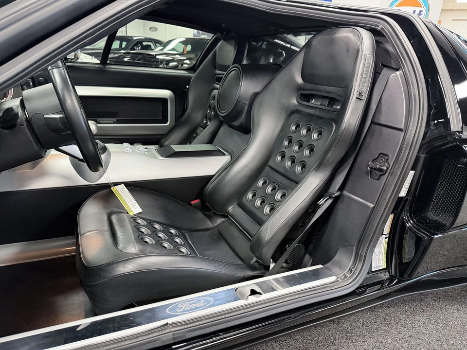 2005 Ford GT 1st Gen - Image 18 of 24