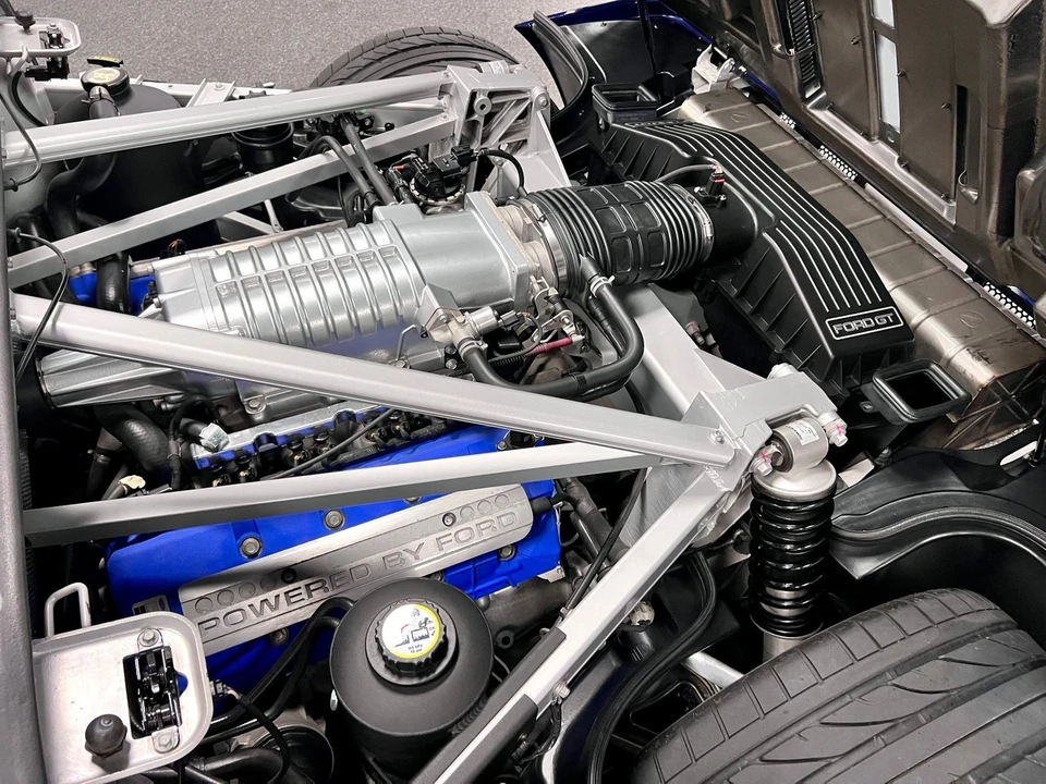 2005 Ford GT 1st Gen - Image 13 of 21