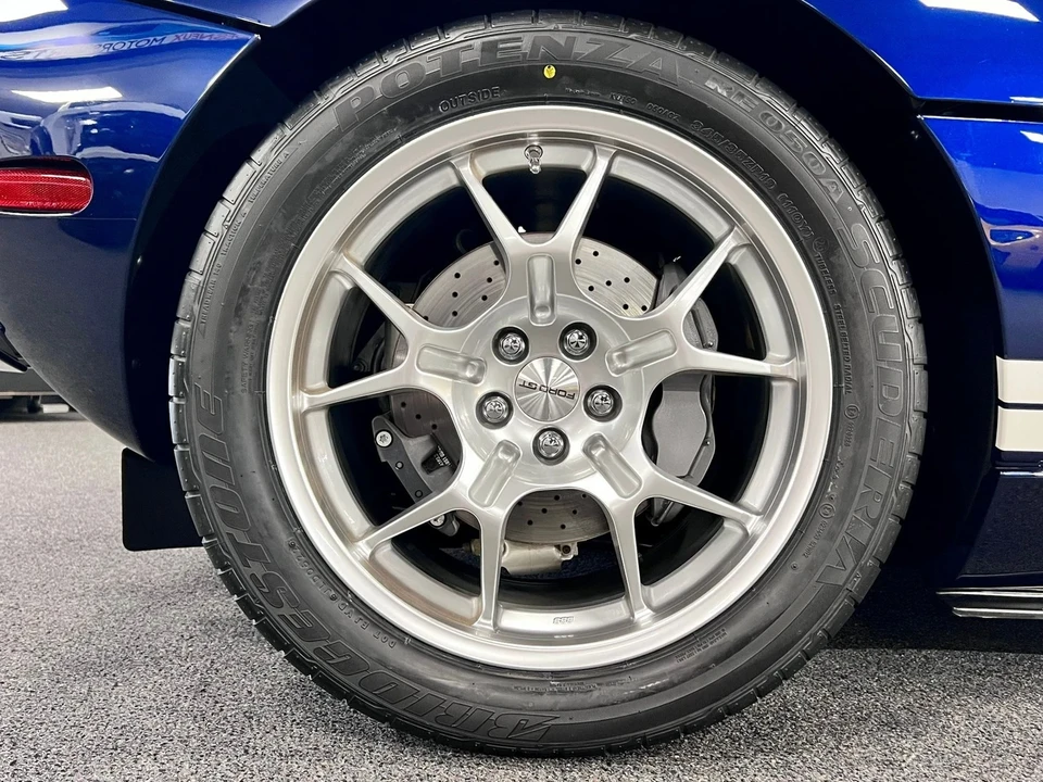 2005 Ford GT 1st Gen - Image 17 of 21