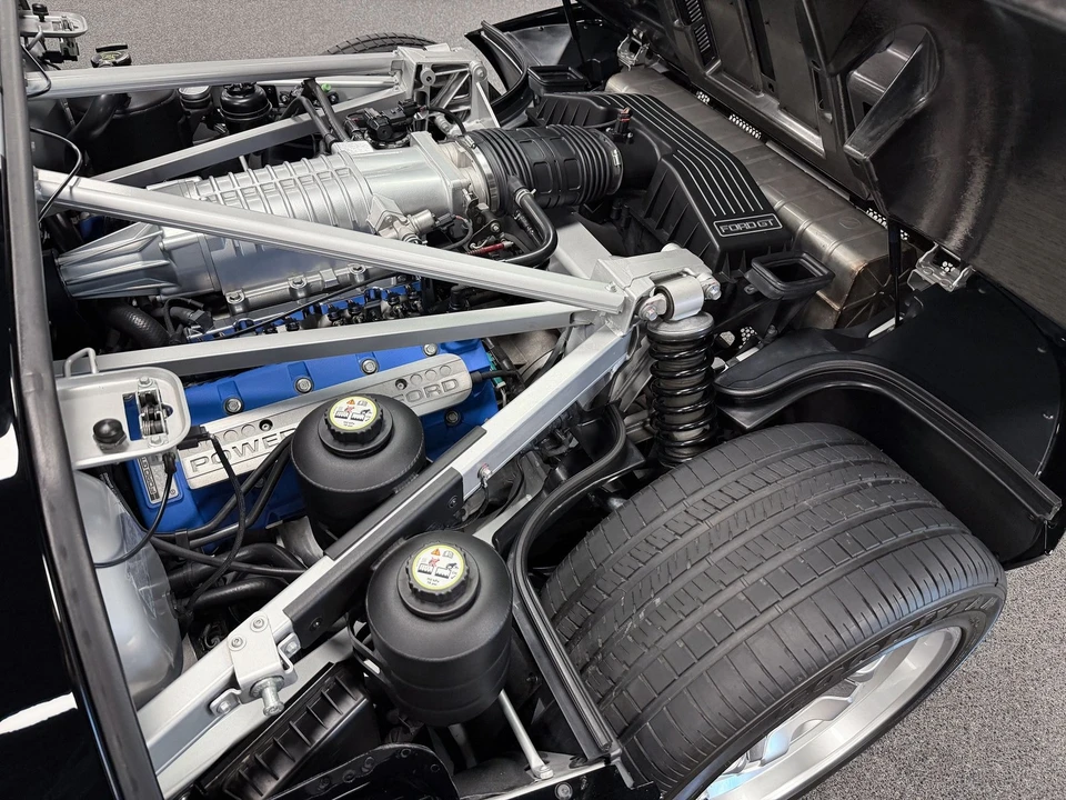 2005 Ford GT 1st Gen - Image 14 of 24
