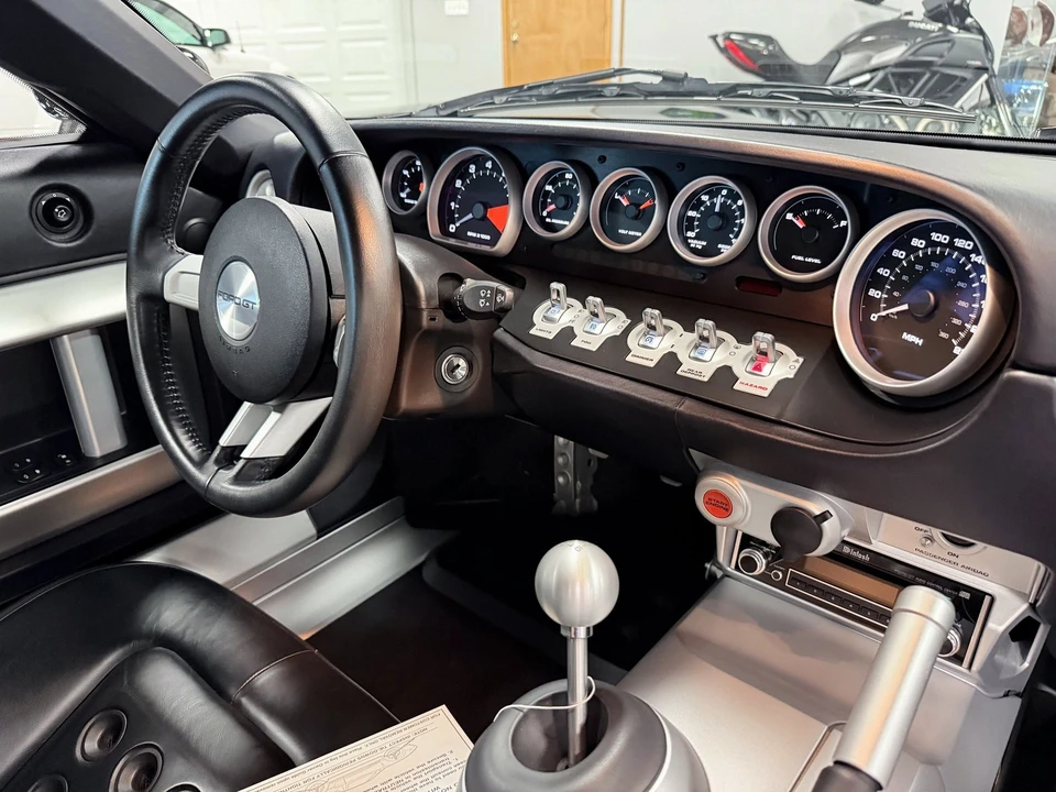 2005 Ford GT 1st Gen - Image 23 of 24