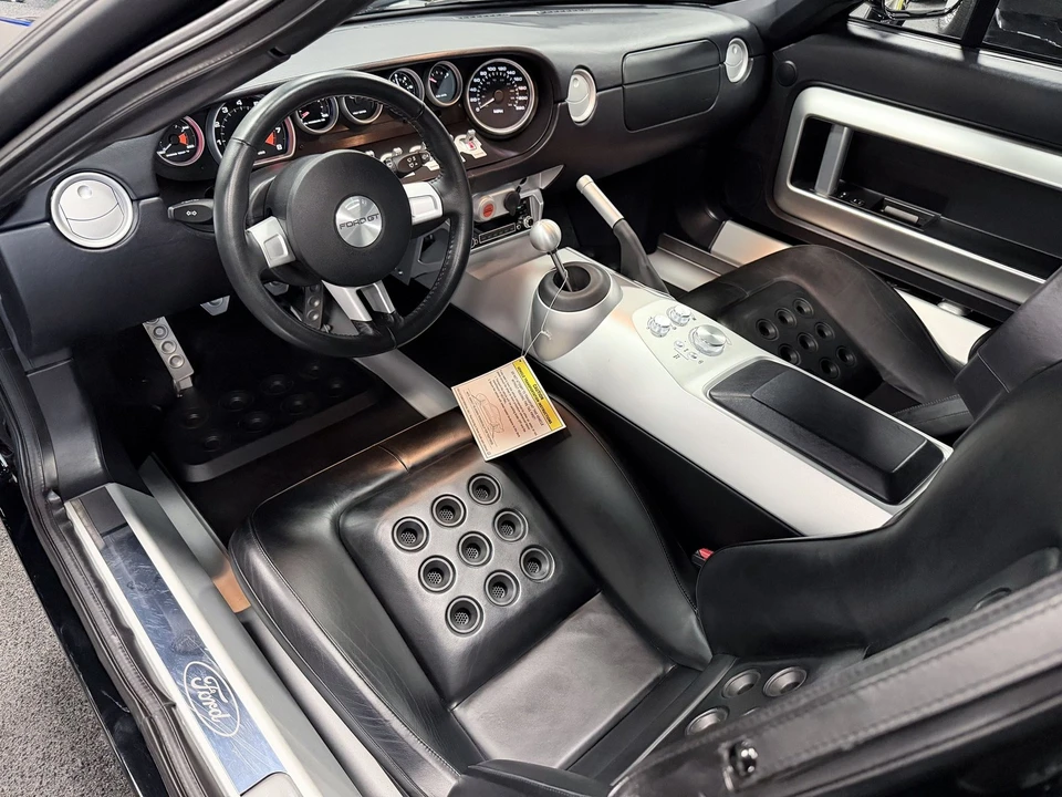 2005 Ford GT 1st Gen - Image 19 of 24