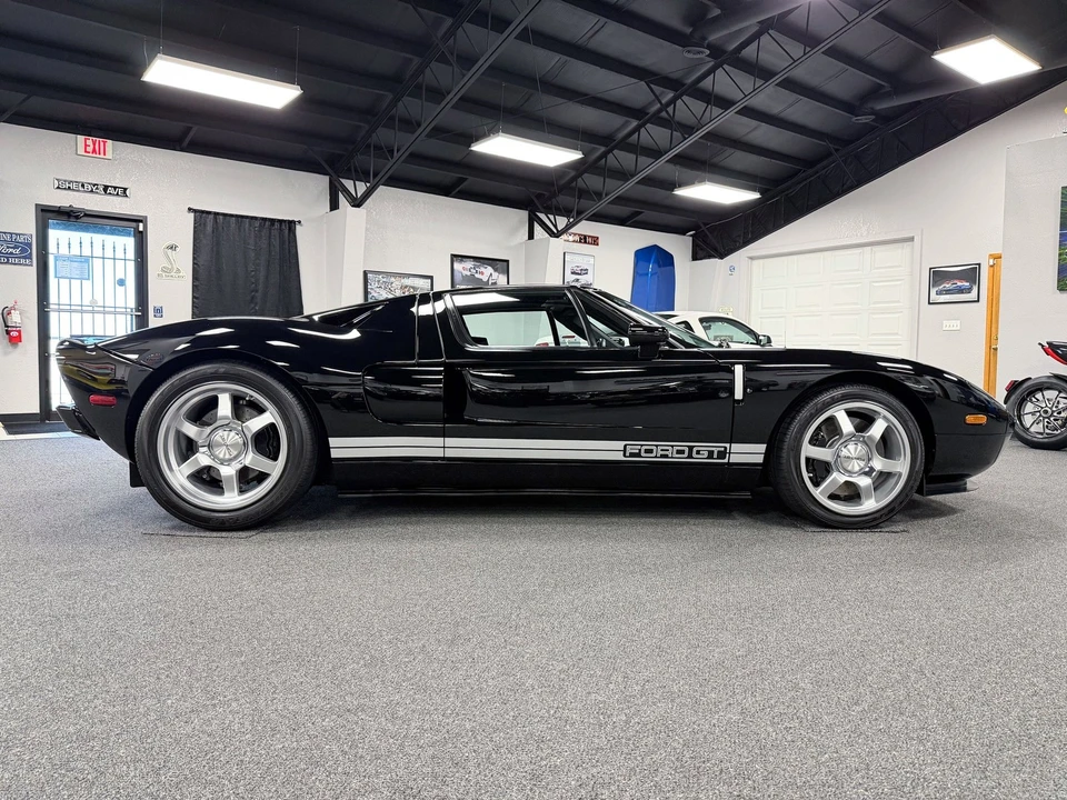 2005 Ford GT 1st Gen - Image 4 of 21