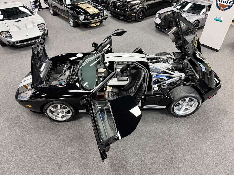 2005 Ford GT 1st Gen - Image 11 of 24