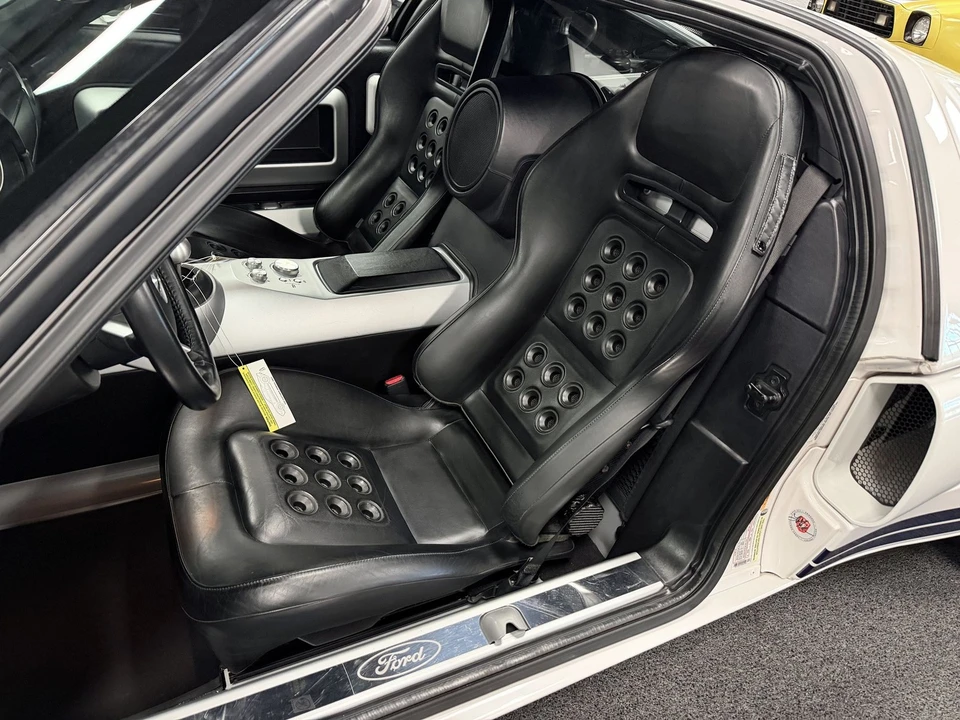 2005 Ford GT 1st Gen - Image 21 of 24