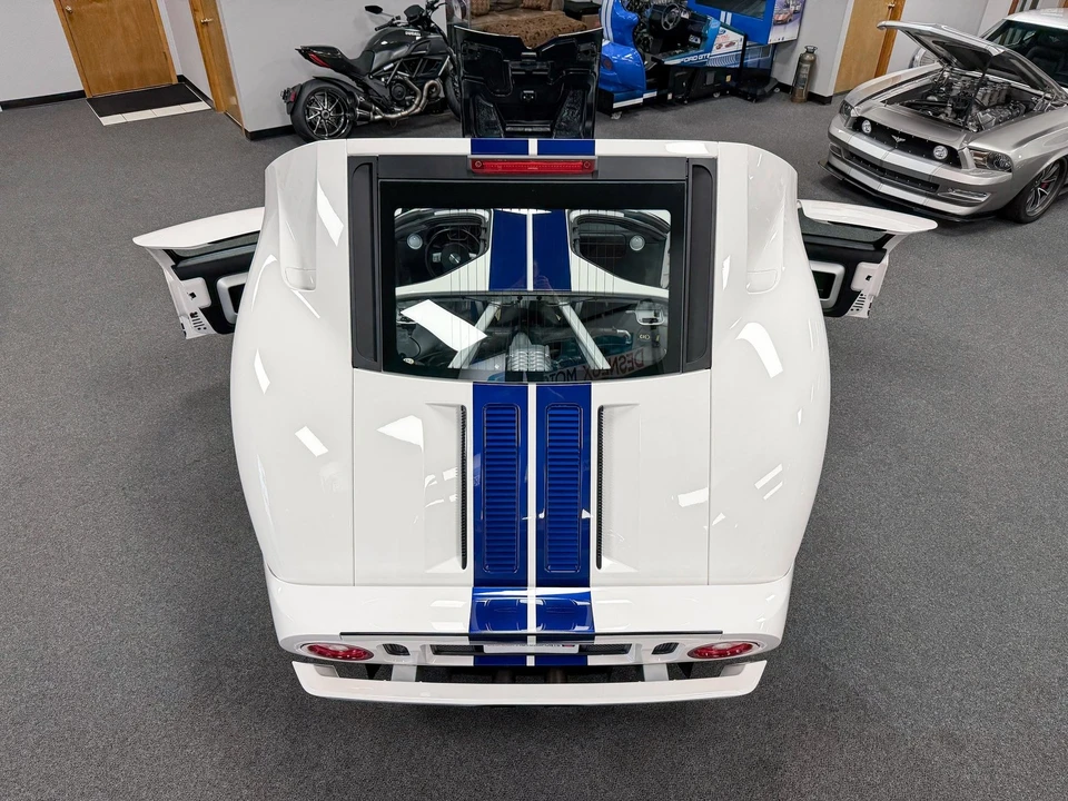 2005 Ford GT 1st Gen - Image 13 of 24