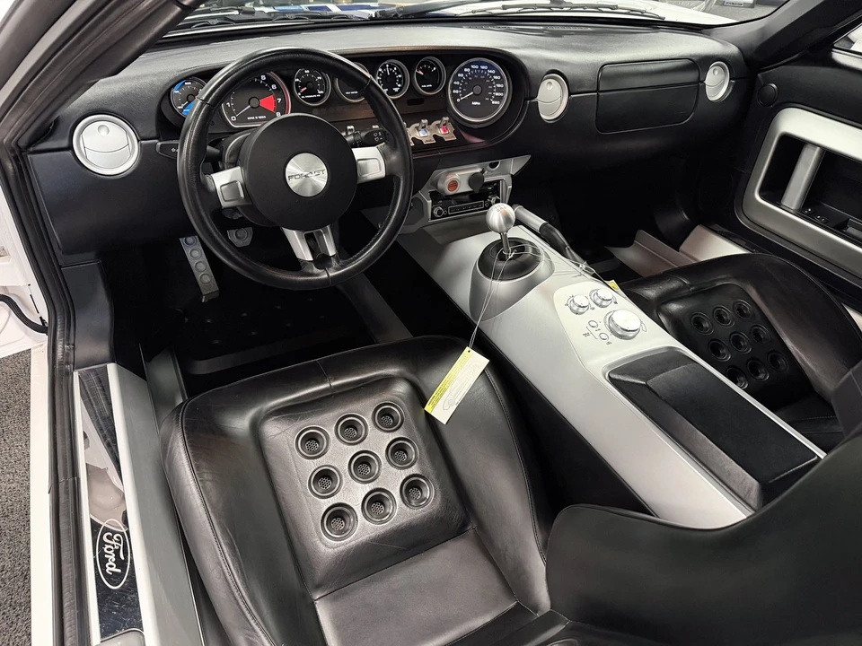 2005 Ford GT 1st Gen - Image 19 of 24