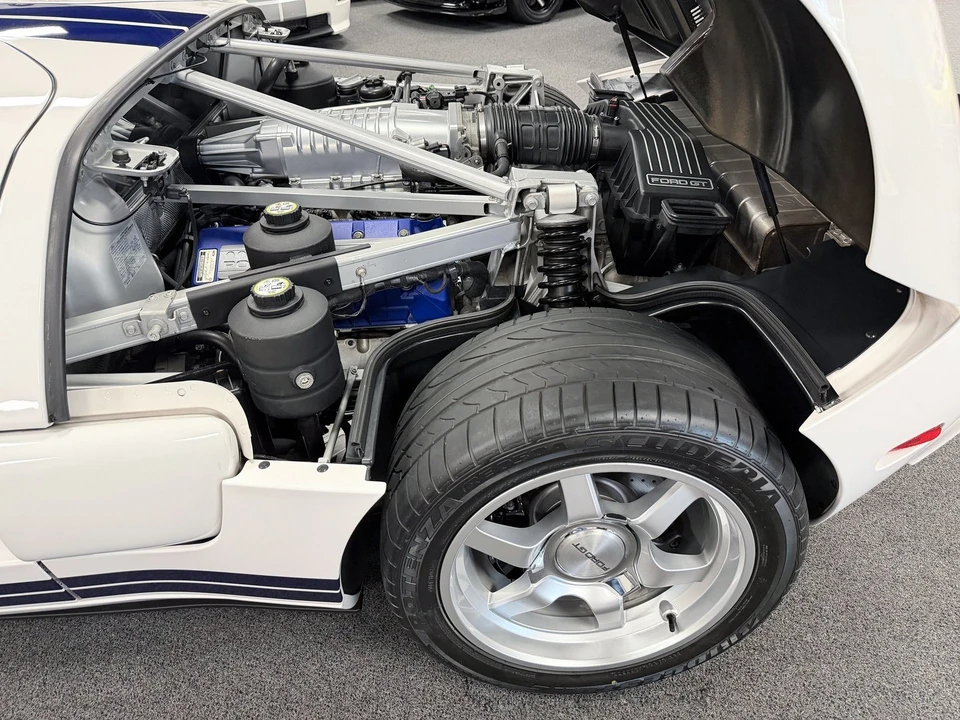 2005 Ford GT 1st Gen - Image 16 of 24