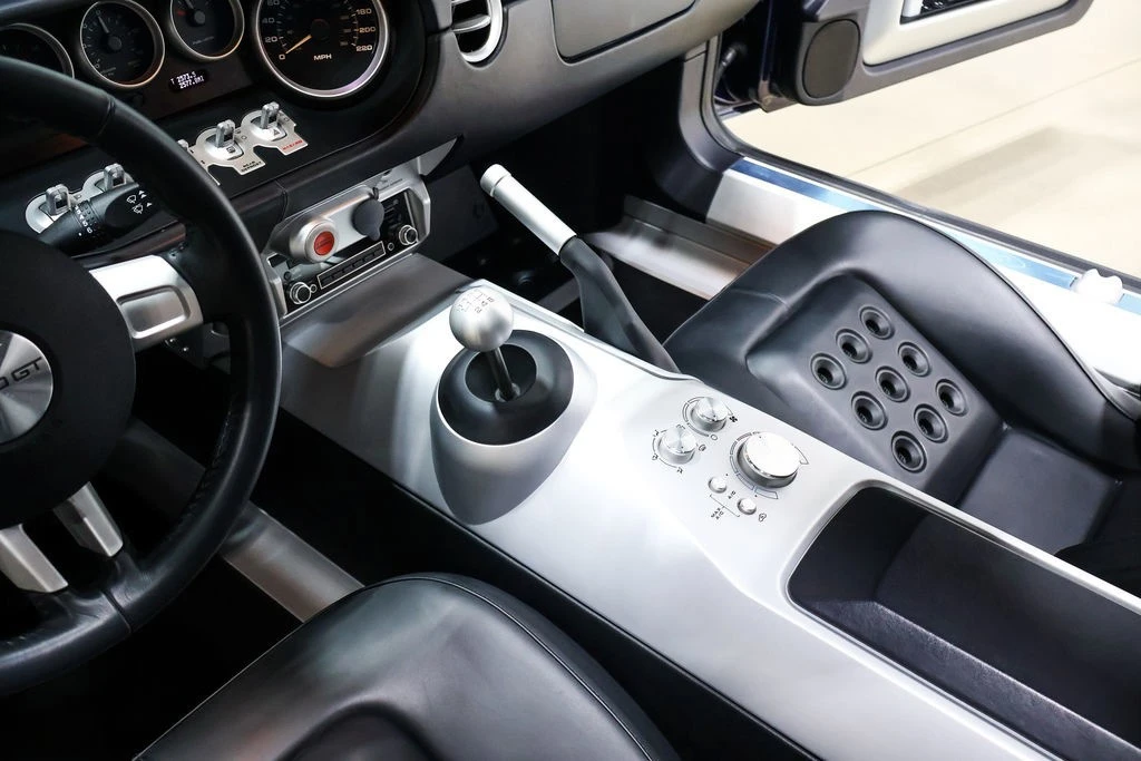 2005 Ford GT 1st Gen - Image 23 of 24