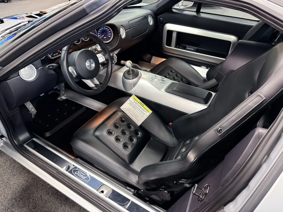 2005 Ford GT 1st Gen - Image 23 of 24