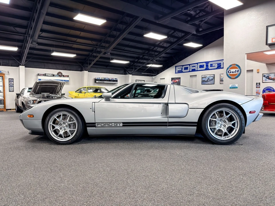 2005 Ford GT 1st Gen - Image 2 of 24