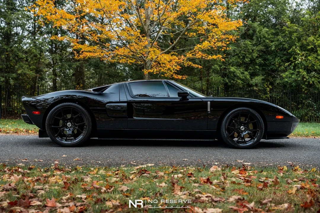 2005 Ford GT 1st Gen - Image 11 of 21