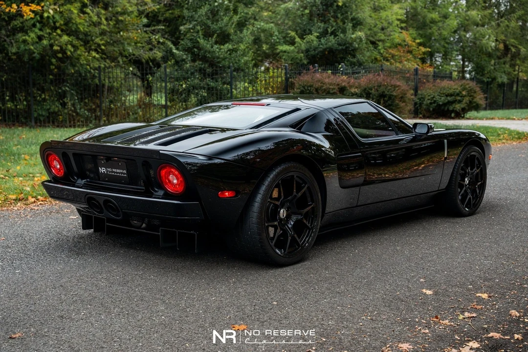2005 Ford GT 1st Gen - Image 10 of 21
