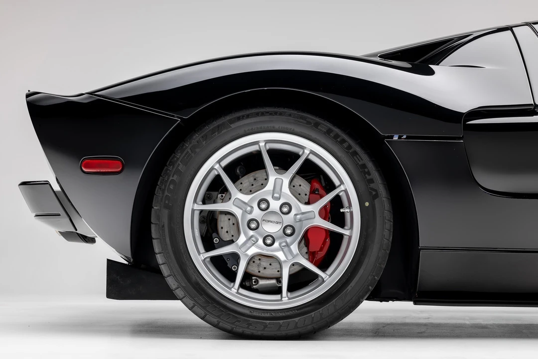 2005 Ford GT 1st Gen - Image 14 of 21