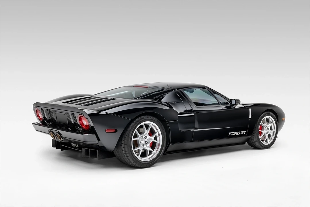 2005 Ford GT 1st Gen - Image 11 of 12