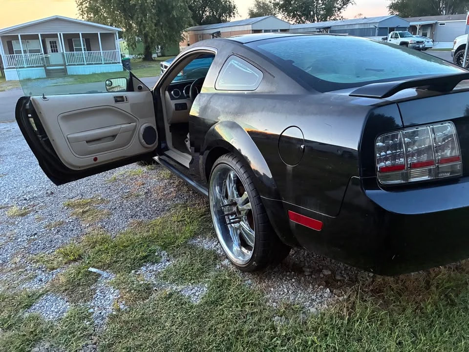 2005 Ford S197 Mustang - Image 7 of 8