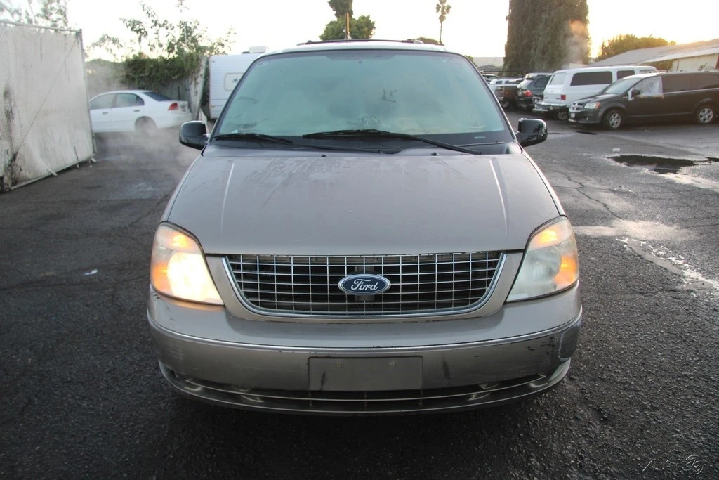 2005 Ford - Image 9 of 21
