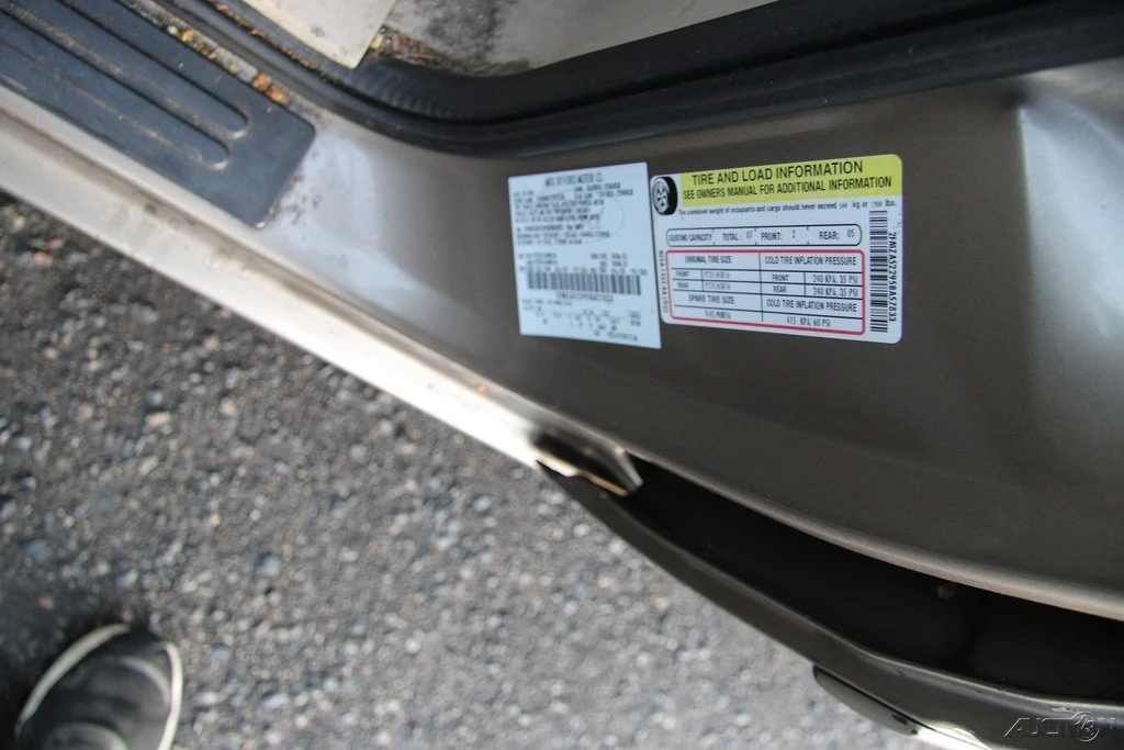 2005 Ford - Image 10 of 21