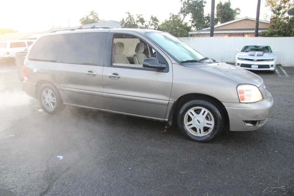 2005 Ford - Image 7 of 21