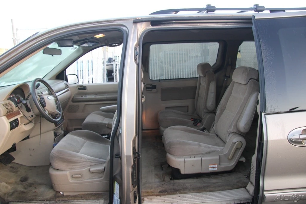 2005 Ford - Image 17 of 21