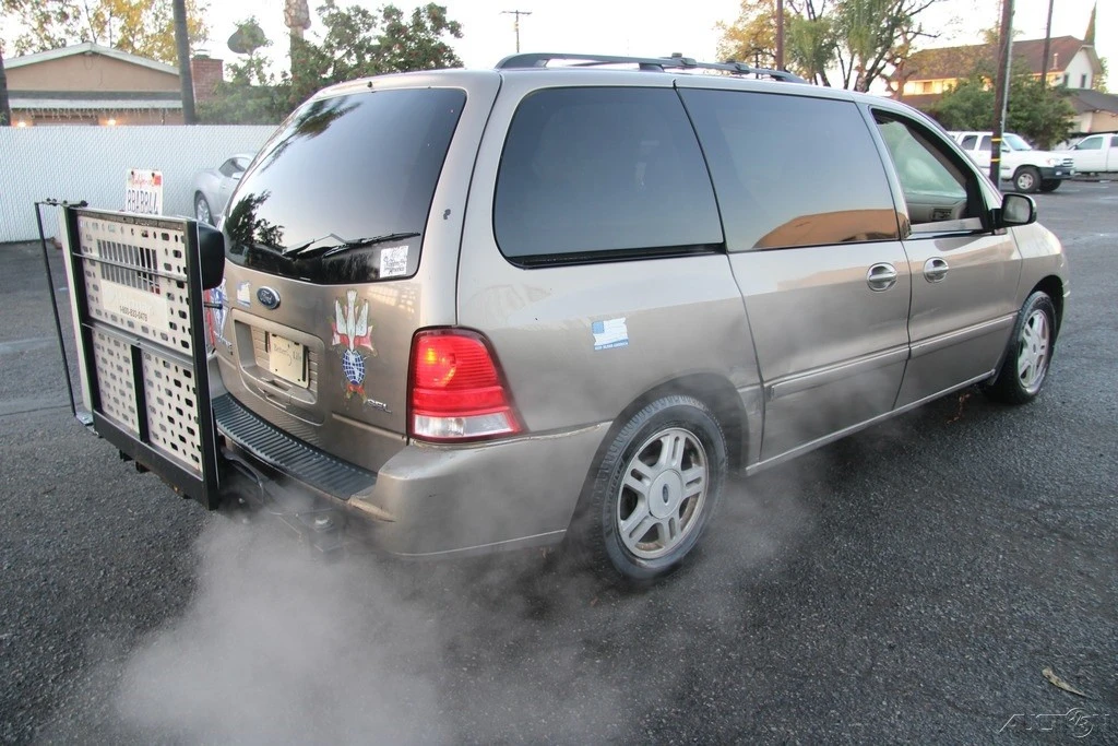 2005 Ford - Image 6 of 21