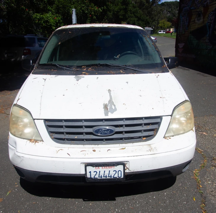 2005 Ford - Image 2 of 18