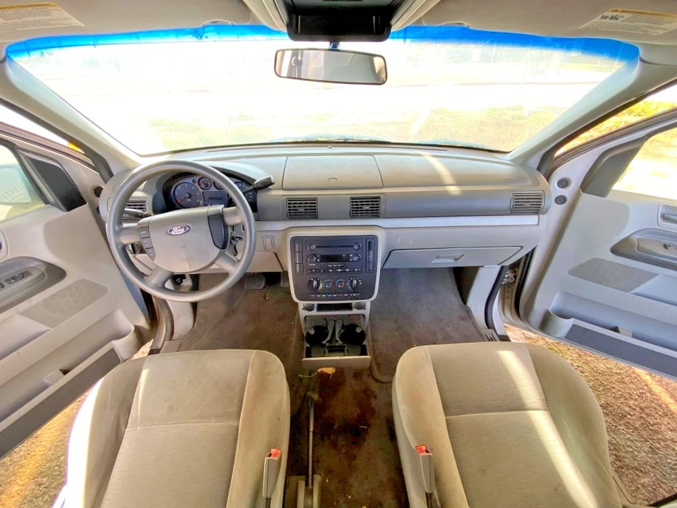 2005 Ford - Image 13 of 20